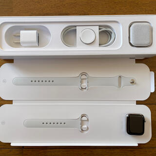 Apple Watch Series4 ステンレスシルバー セルラー 40MM(腕時計(デジタル))