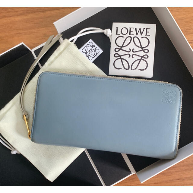 LOEWE - LOEWE ロエベ レザー 長財布 水色の通販 by mo's shop|ロエベ