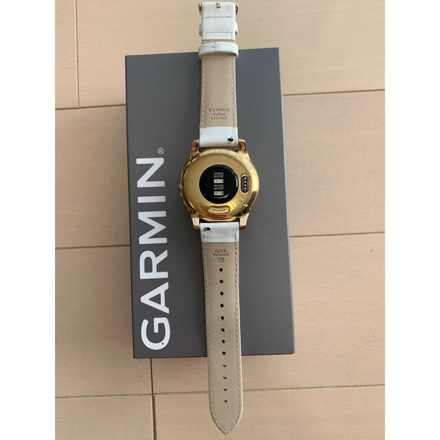 GARMIN(ガーミン)の【美品】Garmin vivomove Luxe メンズの時計(腕時計(デジタル))の商品写真