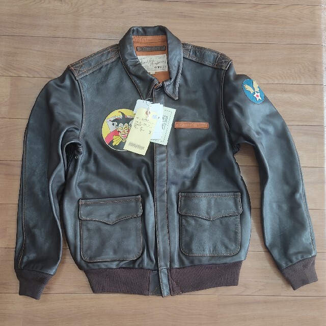 最旬ダウン AVIREX ママ パッキン M ピストル SIZE A-2 新品 AVIREX