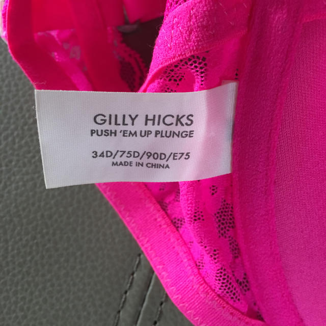 Gilly Hicks(ギリーヒックス)のギリーヒックス 新品ブラジャー 75D レディースの下着/アンダーウェア(ブラ)の商品写真