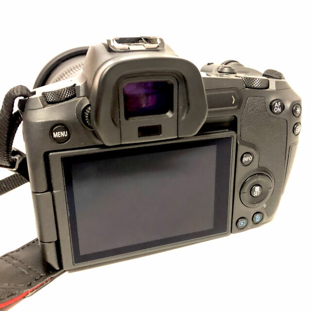 Canon(キヤノン)のEOS R RF 24-105mmF4 L IS USMセット スマホ/家電/カメラのカメラ(ミラーレス一眼)の商品写真