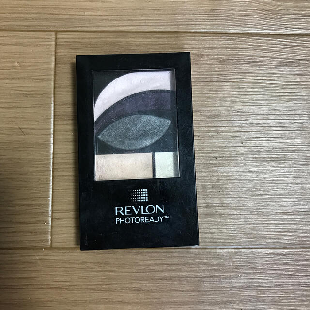 REVLON(レブロン)のレブロン　アイシャドウ コスメ/美容のベースメイク/化粧品(アイシャドウ)の商品写真