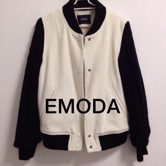 EMODA(エモダ)のEMODA ジャケット レディースのジャケット/アウター(スタジャン)の商品写真