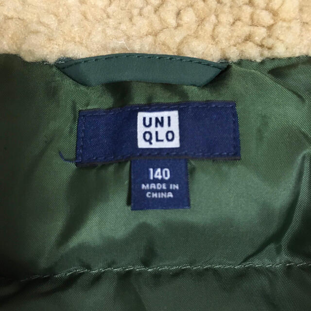 UNIQLO(ユニクロ)の美品⭐️ユニクロ⭐️中綿コート⭐️カーキ⭐️140 キッズ/ベビー/マタニティのキッズ服男の子用(90cm~)(コート)の商品写真