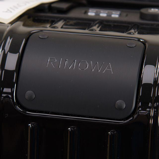 RIMOWA(リモワ)のbikukoji様専用　スーツケース キャリーバック ブラック 59L インテリア/住まい/日用品の日用品/生活雑貨/旅行(旅行用品)の商品写真