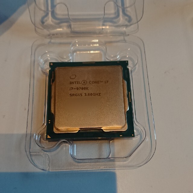 intel Core i7 9700k 傷・汚れ・変色等有品2個セット①