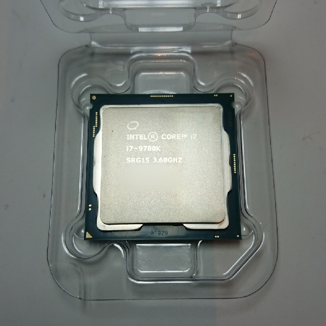 intel Core i7 9700k 傷・汚れ・変色等有品②
