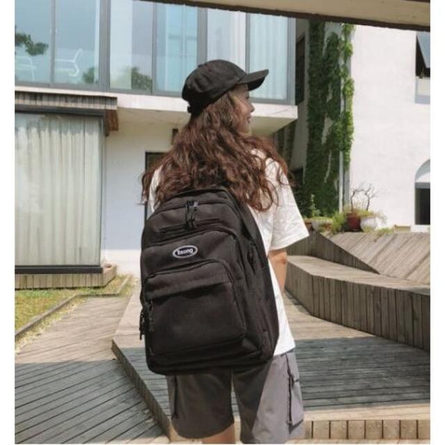 韓国　ジップポケット　スクエア　バックパック　リュック　鞄 レディースのバッグ(リュック/バックパック)の商品写真