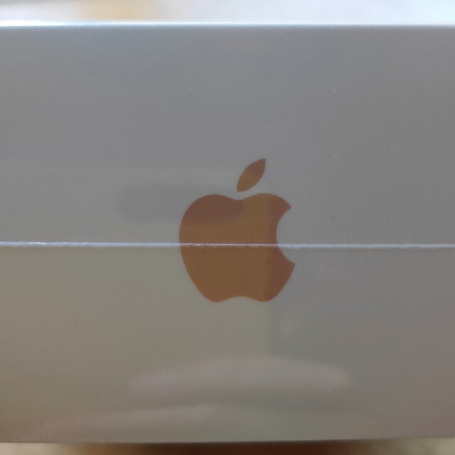 Apple(アップル)のiPad 32GB Wi-Fi 第8世代 ゴールド スマホ/家電/カメラのPC/タブレット(タブレット)の商品写真