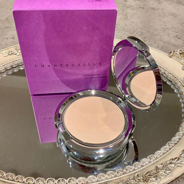 Chantecaille Compact Makeup Foundation