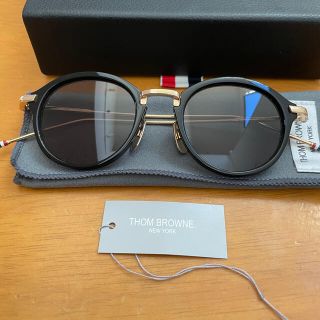 トムブラウン(THOM BROWNE)のTHOM BROWNE トムブラウン TB-011 46 BLK GLD 美品(サングラス/メガネ)