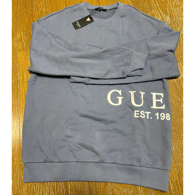 GUESS(ゲス)のGUESS サイドビックロゴスウェット レディースのトップス(トレーナー/スウェット)の商品写真