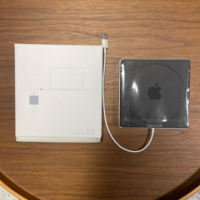 Apple(アップル)のMac Book スーパードライブ  スマホ/家電/カメラのPC/タブレット(PC周辺機器)の商品写真