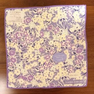 ローラアシュレイ(LAURA ASHLEY)のLAURA ASHLEY ハンカチーフ 花柄 紫(ハンカチ)