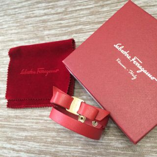 サルヴァトーレフェラガモ(Salvatore Ferragamo)のお値下げ♡フェラガモ レザーブレスレット(ブレスレット/バングル)