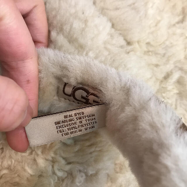 UGG(アグ)のアグ　イヤーマフラー　シープスキン レディースのファッション小物(イヤーマフ)の商品写真