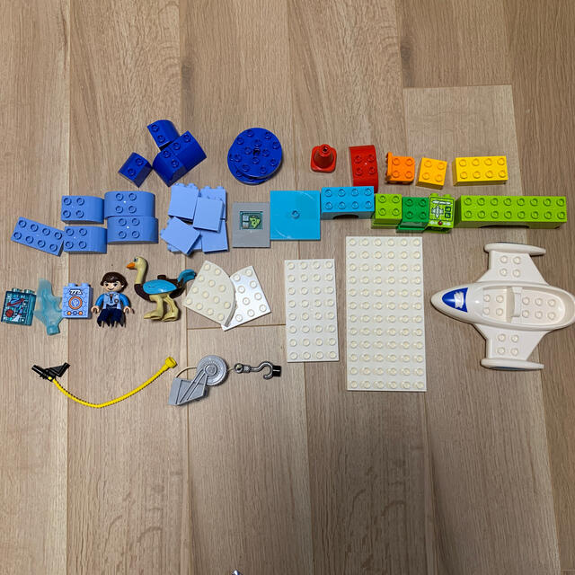 Lego(レゴ)のLEGO デュプロ　2-5歳向け　Miles from TOMORROWLAND エンタメ/ホビーのおもちゃ/ぬいぐるみ(その他)の商品写真