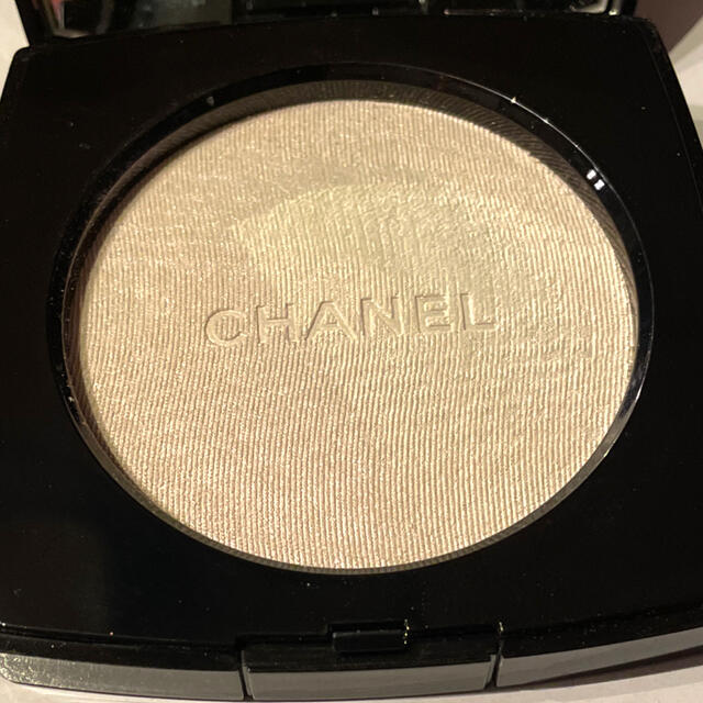 CHANEL(シャネル)のCHANEL プードゥル ルミエール コスメ/美容のベースメイク/化粧品(フェイスパウダー)の商品写真