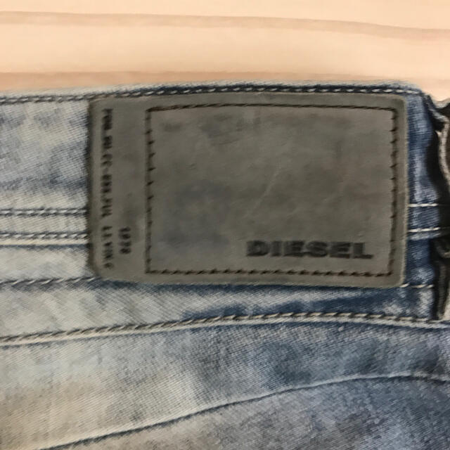 DIESEL(ディーゼル)のデニム　パンツ　diesel メンズ　春 メンズのパンツ(デニム/ジーンズ)の商品写真