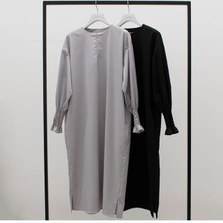 ドゥーズィエムクラス(DEUXIEME CLASSE)のyonfa zip dress (light gray) ジップドレス　Sサイズ(ロングワンピース/マキシワンピース)