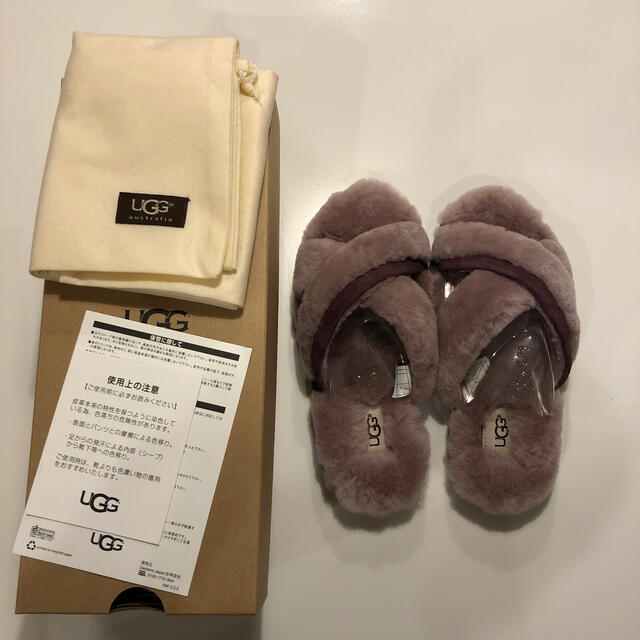 【新品未使用　UGG アグサンダル22cm ファーサンダル☆ルームシューズ | フリマアプリ ラクマ