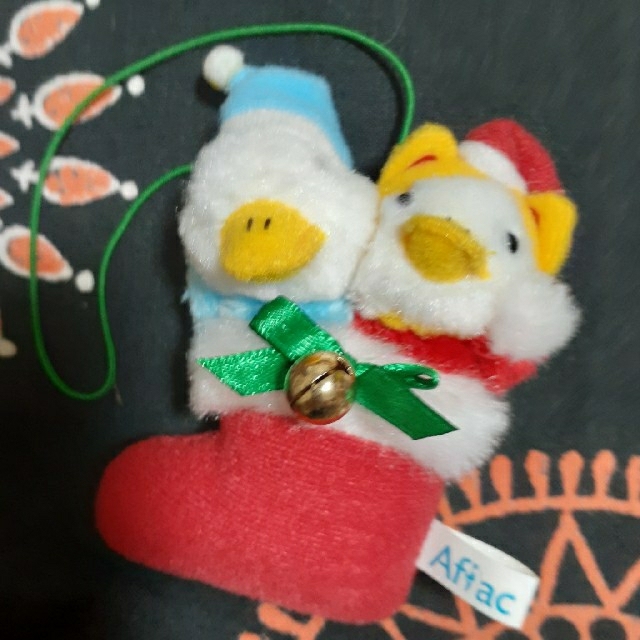 アフラック　クリスマス　チャーム エンタメ/ホビーのおもちゃ/ぬいぐるみ(キャラクターグッズ)の商品写真