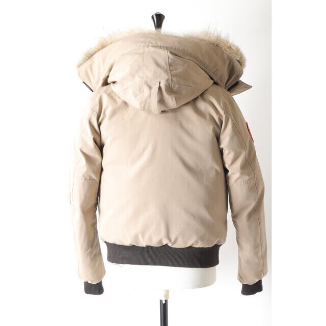 CANADA GOOSE(カナダグース)の【もっこ様専用】カナダグース　ラブラドール　サイズS メンズのジャケット/アウター(ダウンジャケット)の商品写真