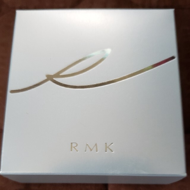 RMK(アールエムケー)のRMKトランスルーセントフェイスパウダー#01 コスメ/美容のベースメイク/化粧品(フェイスパウダー)の商品写真