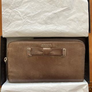 プラダ(PRADA)のPRADA プラダ　長財布(財布)