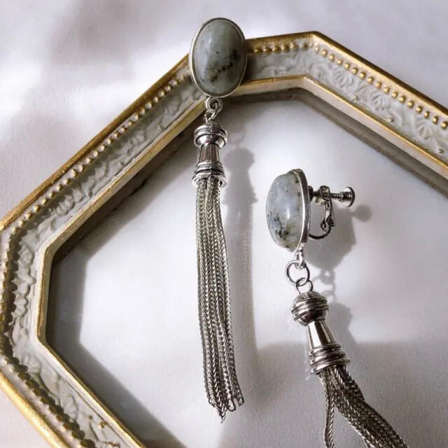 KBF(ケービーエフ)のnuance silver tassel pierce/earring レディースのアクセサリー(イヤリング)の商品写真