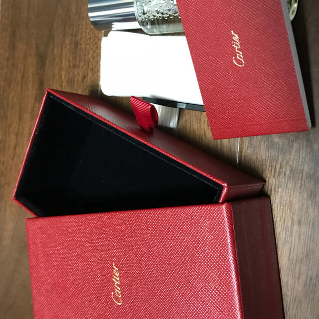 Cartier(カルティエ)の新品極美品★カルティエのお手入れセットとショッパー レディースのファッション小物(その他)の商品写真