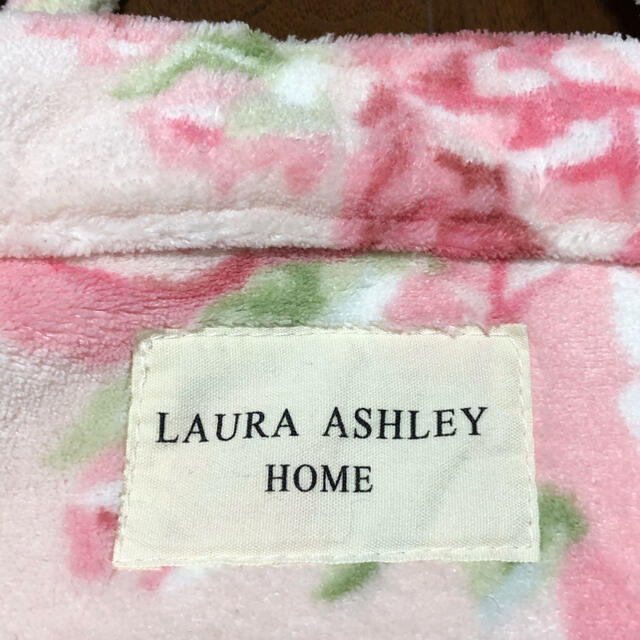 LAURA ASHLEY(ローラアシュレイ)のローラアシュレイ  フリース　バッグ　袋　クチュールローズ レディースのバッグ(トートバッグ)の商品写真