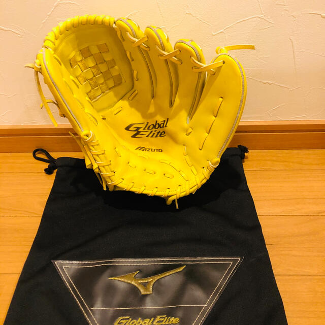 MIZUNO(ミズノ)のミズノグローバルエリート軟式投手用（前田健太モデル）グラブ袋付 スポーツ/アウトドアの野球(グローブ)の商品写真