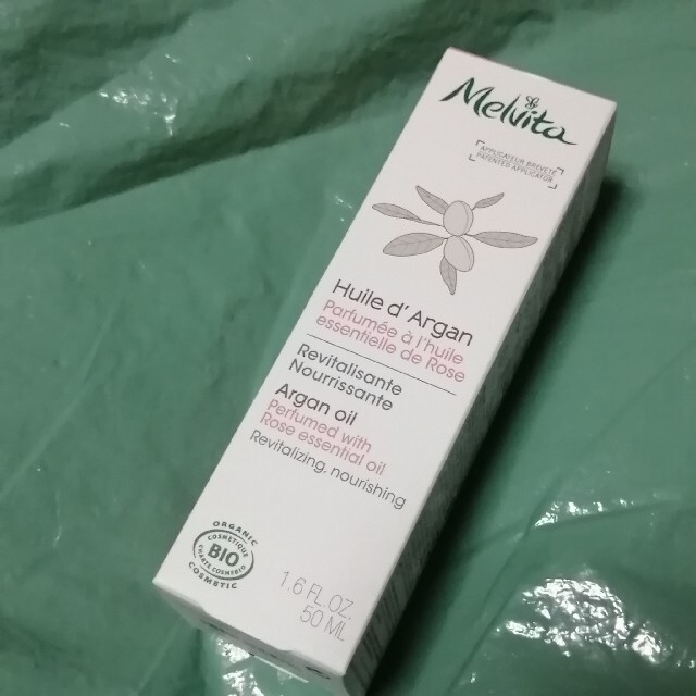 Melvita(メルヴィータ)の新品未使用Melvitaビオオイルローズroseアルガンオイルスキンオイル コスメ/美容のスキンケア/基礎化粧品(ブースター/導入液)の商品写真