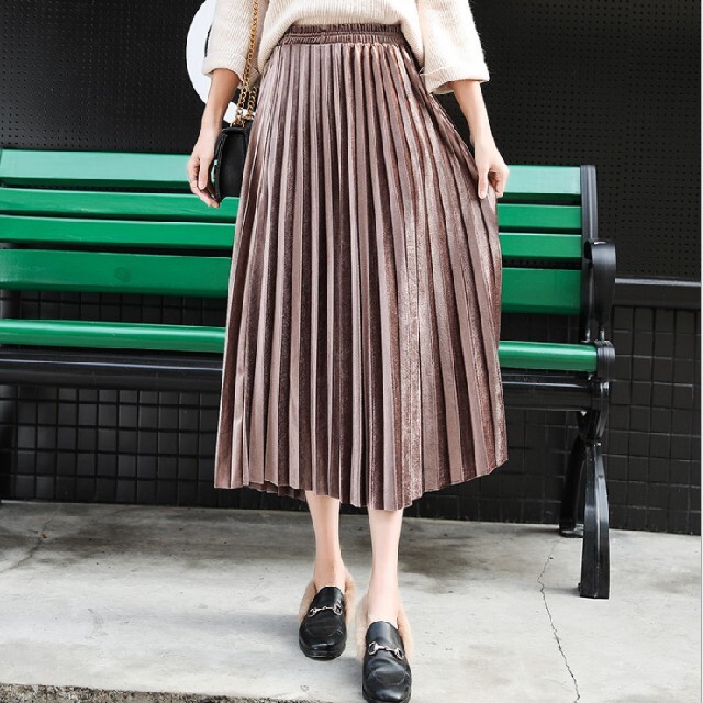 GOGOSING(ゴゴシング)の新品未使用 プリーツスカート ロングスカート 光沢ベロア PINK..♡ レディースのスカート(ロングスカート)の商品写真