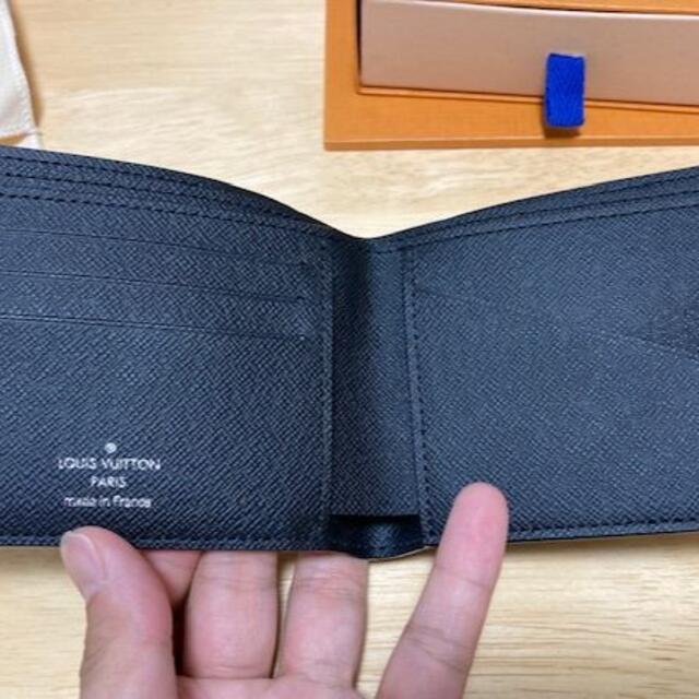 ルイヴィトン ポルトフォイユ・ミュルティプル タイガ ノワール メンズのファッション小物(折り財布)の商品写真