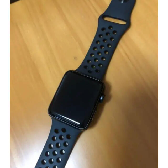 Apple(アップル)の[ほぼ新品]アップルウォッチ3NIKE42mm GPSアルミ メンズの時計(腕時計(デジタル))の商品写真