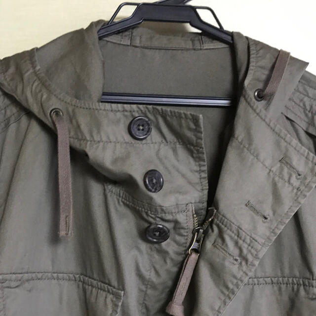 UNIQLO(ユニクロ)のUNIQLO フード付ジャケット　Lサイズ　カーキー色 メンズのジャケット/アウター(テーラードジャケット)の商品写真