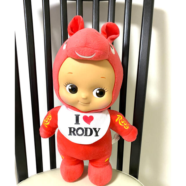 キユーピー(キユーピー)のキューピー✖️RODY   赤 エンタメ/ホビーのおもちゃ/ぬいぐるみ(ぬいぐるみ)の商品写真