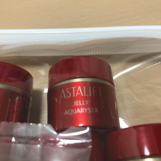 ASTALIFT(アスタリフト)のアスタリフトジェリーアクアリスタ コスメ/美容のスキンケア/基礎化粧品(美容液)の商品写真