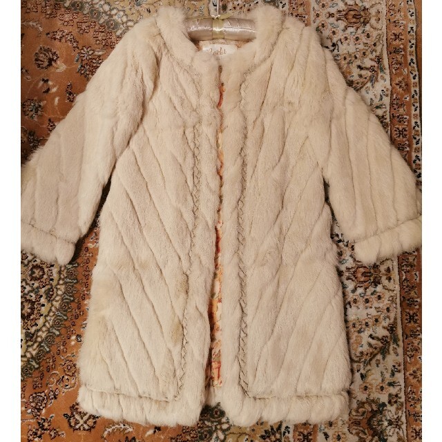 Noela(ノエラ)のNoela ラビットファーコート 新品 レディースのジャケット/アウター(毛皮/ファーコート)の商品写真