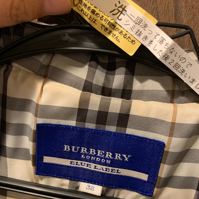 BURBERRY BLUE LABEL(バーバリーブルーレーベル)のバーバリーブルーレーベルコート レディースのジャケット/アウター(ピーコート)の商品写真