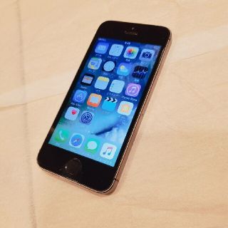 アイフォーン(iPhone)のiPhone 5s 16 GB au スペースグレイ 電池持ち良好！(スマートフォン本体)