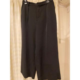 ユニクロ(UNIQLO)の黒　パンツ(サルエルパンツ)