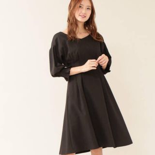 ジルバイジルスチュアート(JILL by JILLSTUART)の最終お値下げ ジルバイジルスチュアート ウエストタックドレス ブラック(ひざ丈ワンピース)