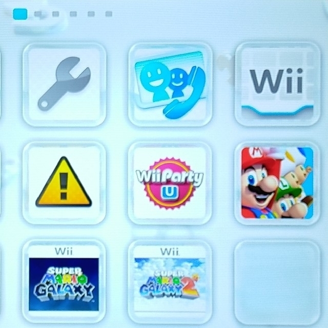 Wii U(ウィーユー)のWiiU DLゲーム入りセット エンタメ/ホビーのゲームソフト/ゲーム機本体(家庭用ゲーム機本体)の商品写真