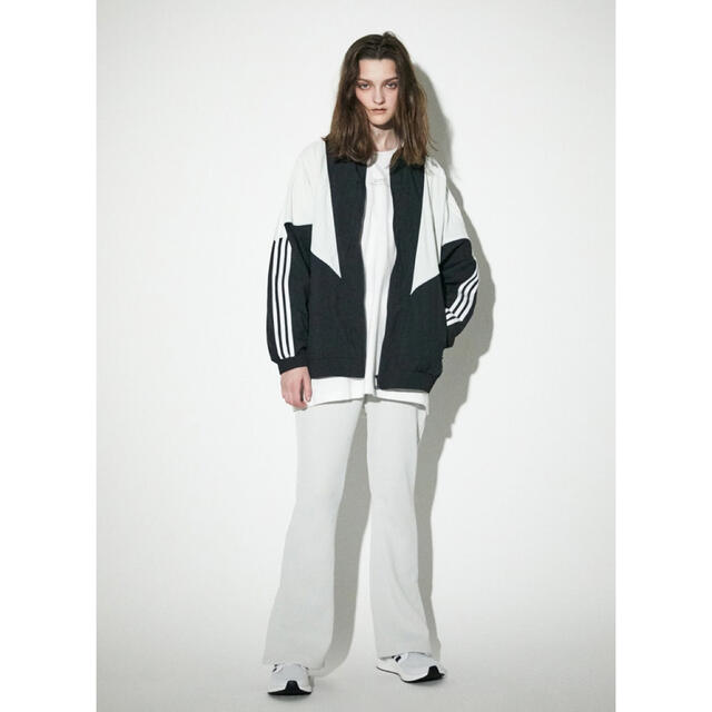 adidas(アディダス)のadidas ✖️moussy W WIND JKT MSY レディースのジャケット/アウター(ナイロンジャケット)の商品写真