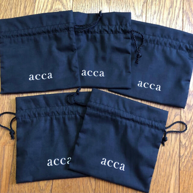 acca(アッカ)のacca巾着（中） レディースのバッグ(ショップ袋)の商品写真