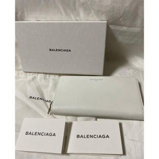 バレンシアガ(Balenciaga)の年末売り尽くしセール！BALENCIAGA バレンシアガ ESSENTIAL (財布)